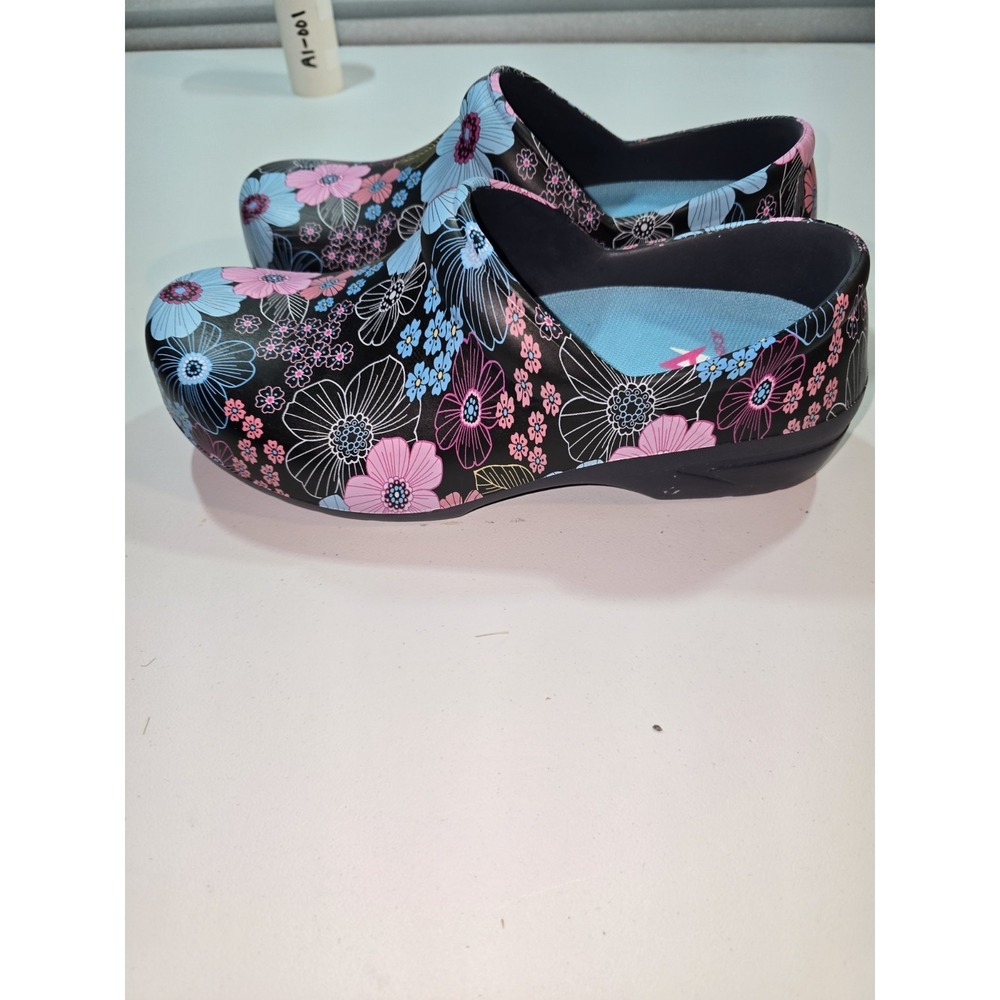 Anywear Danish Hand Flower Clogs Size 10 Flowers Nursing Chef Nonslip Shoes